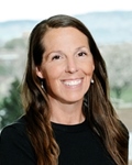 Photo of Amy McKinnon